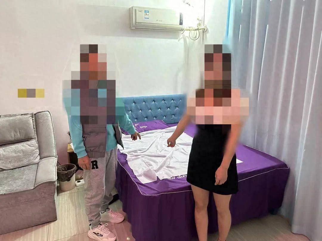 贛州兩家足浴館暗藏玄機，警方突襲擒五人，原來“特殊服務”附贈理發(fā)
